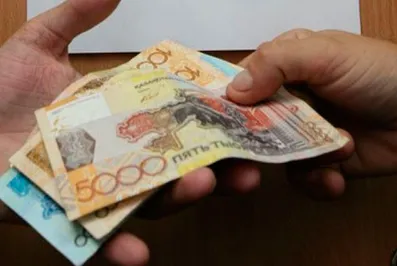 Двое дорожных полицейских осуждены за взятки