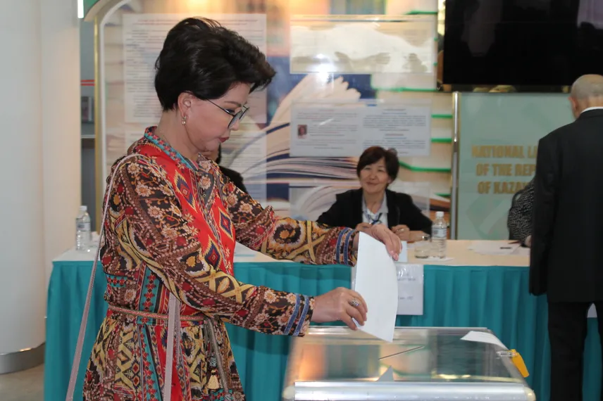 Капитал - Роза Рымбаева: Проголосует вся моя семья