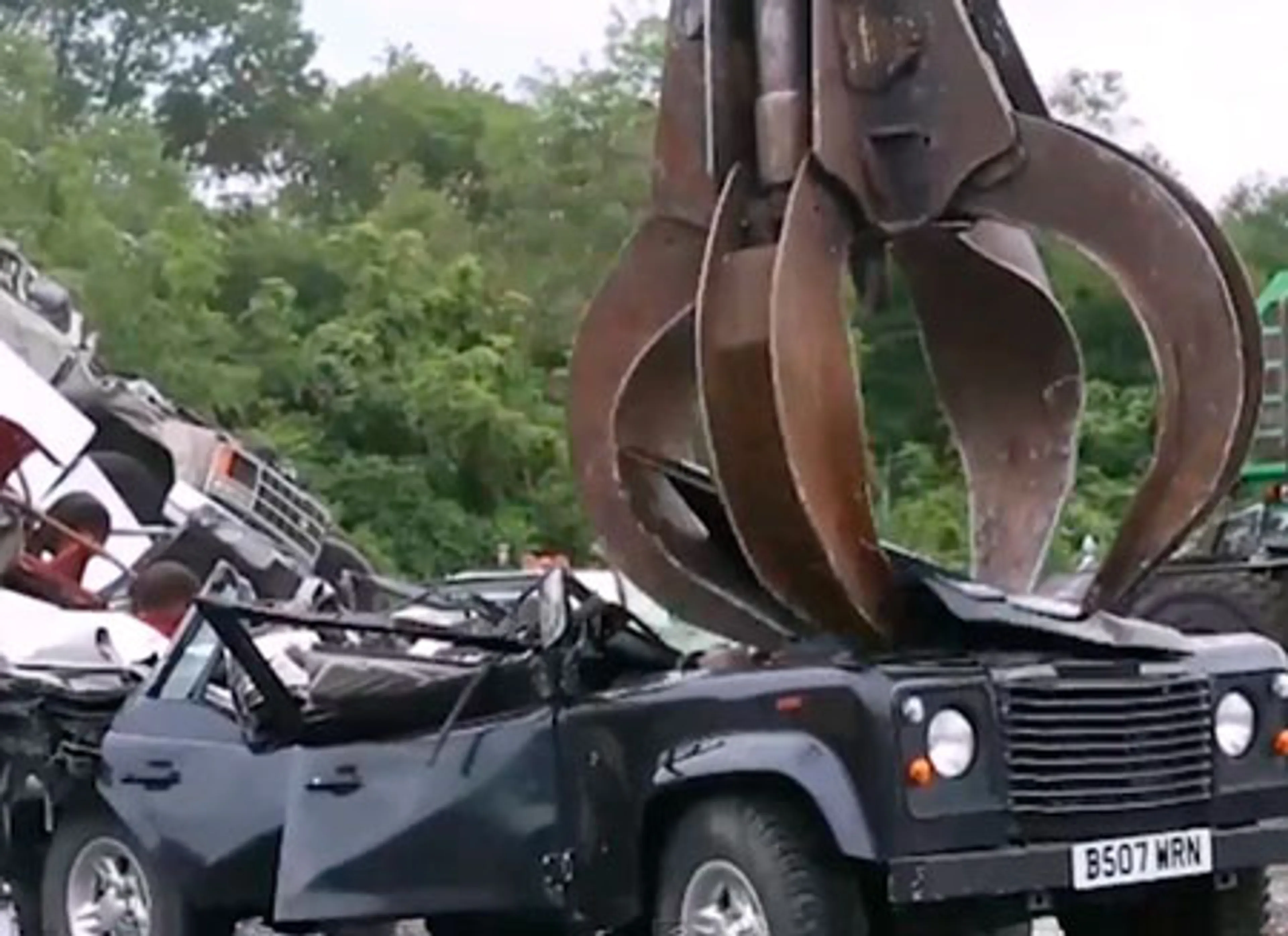 Капитал - В США уничтожают контрабандные машины