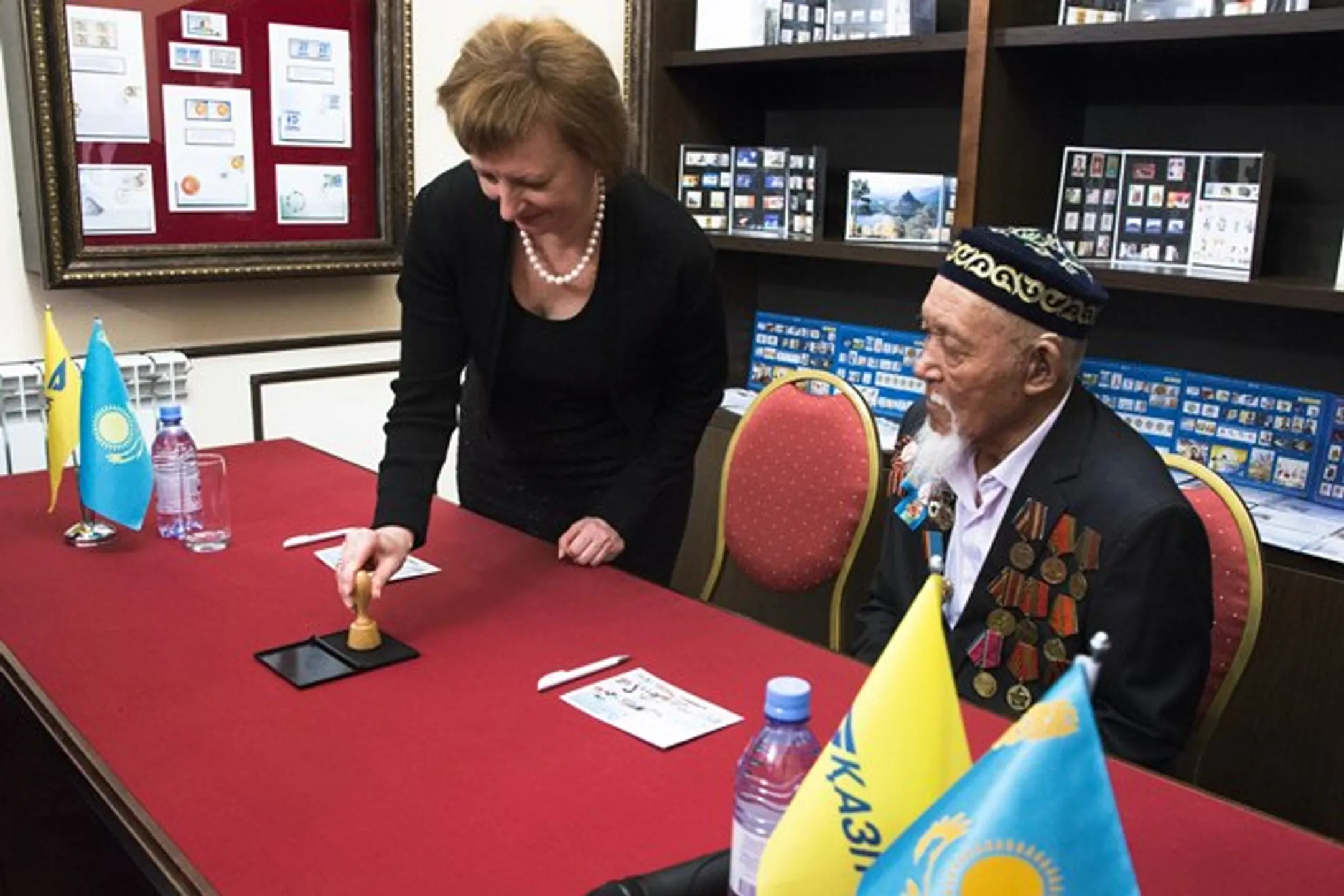 Казпочта вводит в обращение марки, посвященные Дню Победы - Image Kapital.kz