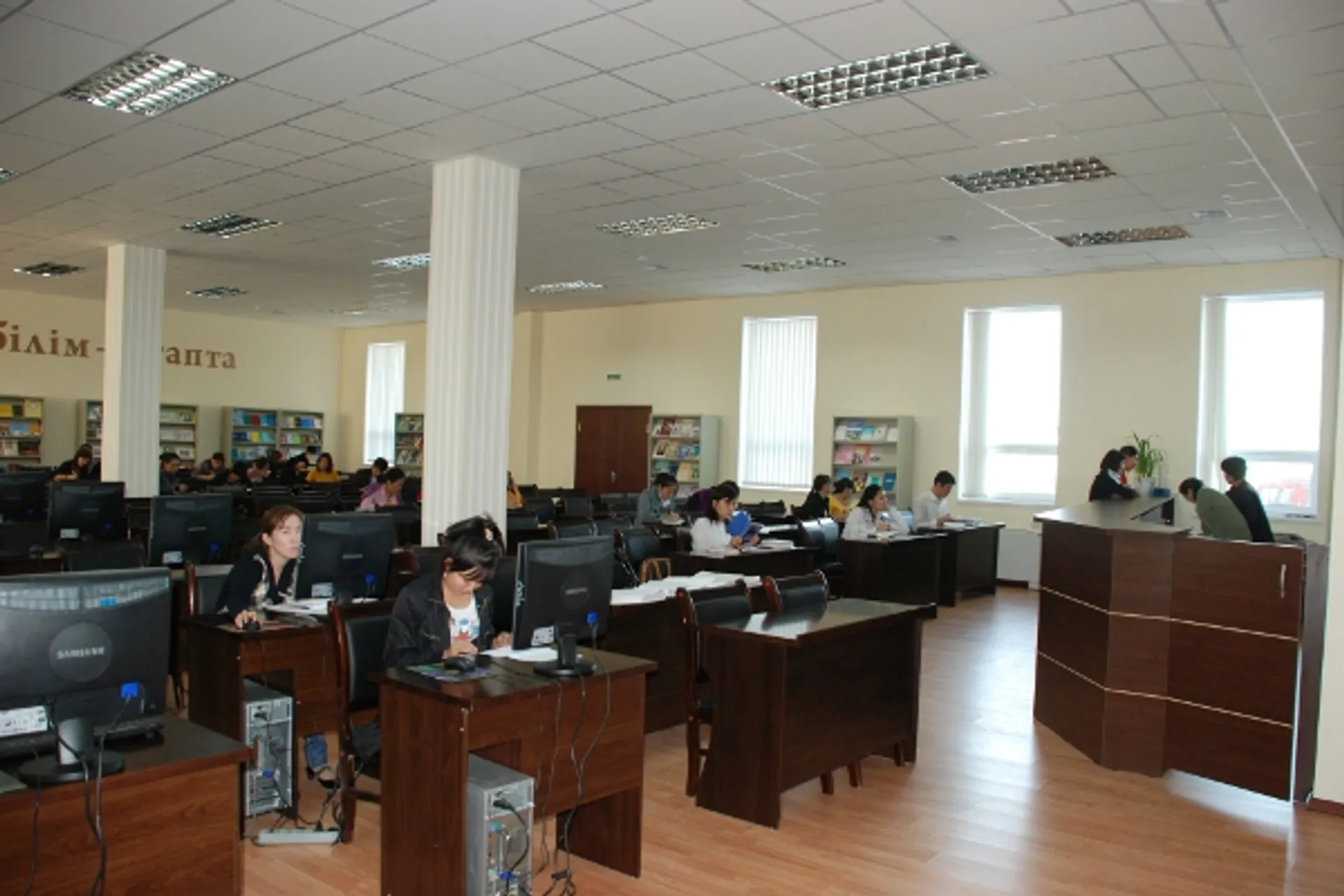 Капитал - В Актау из университета уволены свыше 80 преподавателей