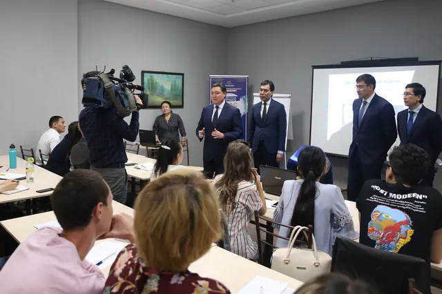 Аскар Мамин провел бизнес-тренинг для начинающих предпринимателей
