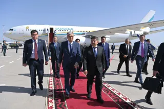 Капитал - Касым-Жомарт Токаев прибыл в Кыргызстан