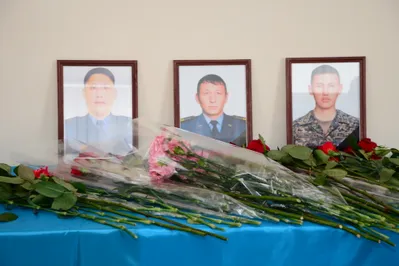 Казахстан скорбит по погибшим в Актобе