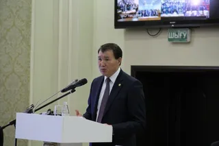 Капитал - В каких министерствах сотрудники перерабатывают?