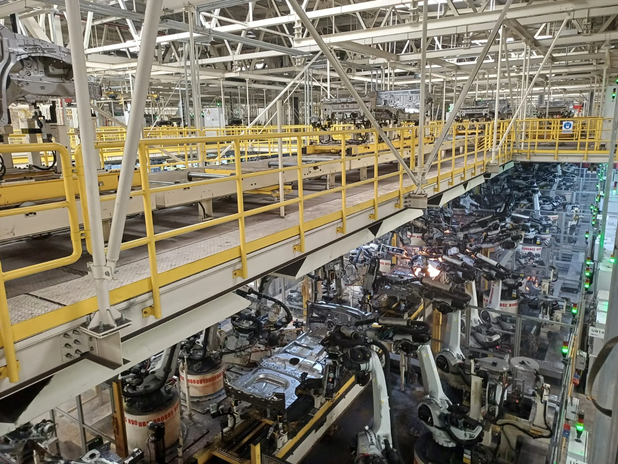 Один автомобиль в минуту: как работают заводы Geely - Image Kapital.kz