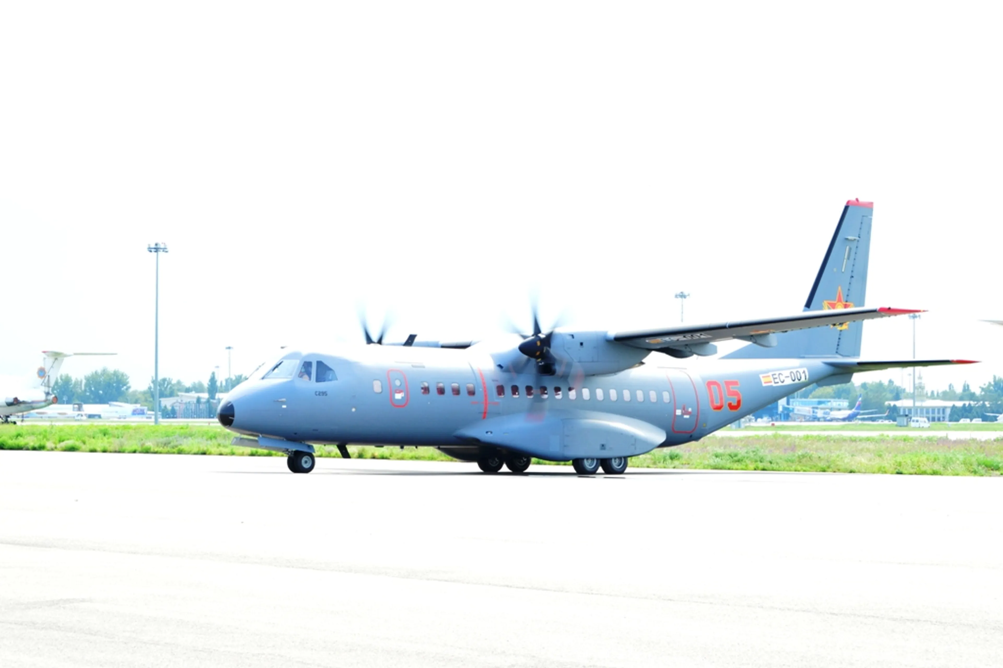 Капитал - Новым военно-транспортным самолетом пополнился авиапарк ВВС РК