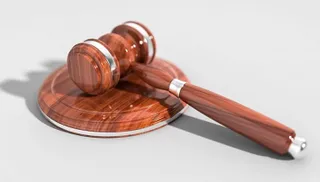 Капитал - Финансового директора Huawei выпускают под залог