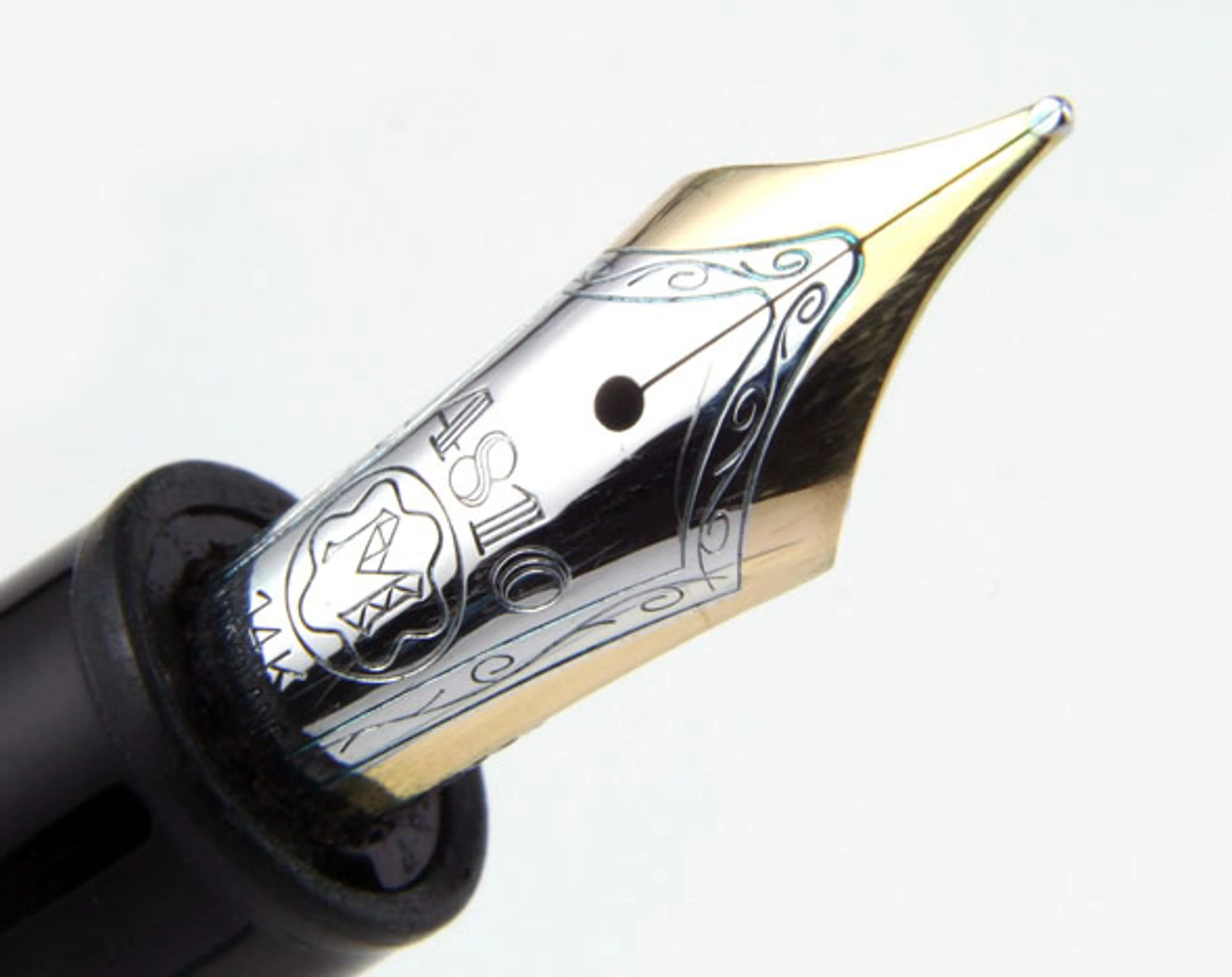 Капитал - Montblanc создал коллекцию статусных аксессуаров