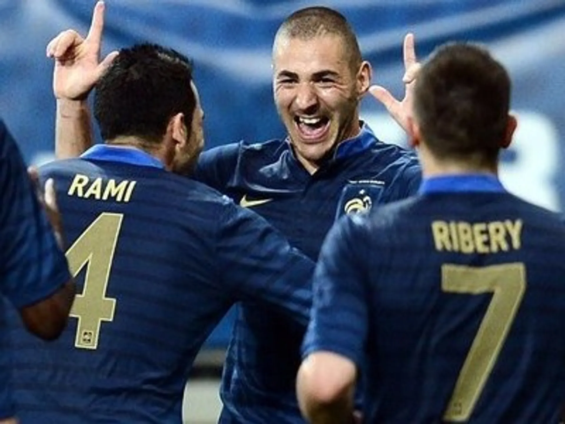 Капитал - Французских футболистов обложат налогом на богатство