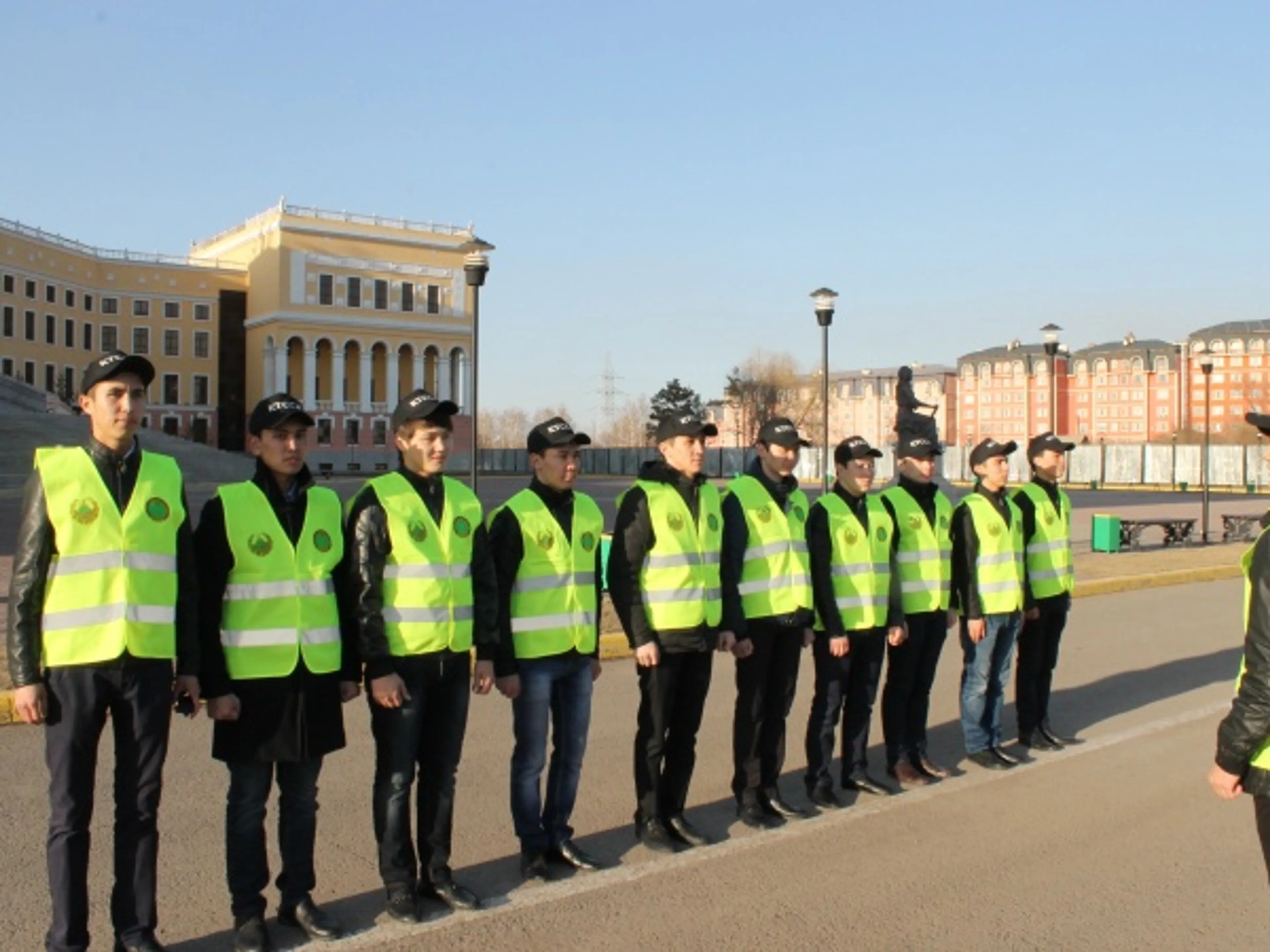 Капитал - В Астане работают студенческие отряды правопорядка