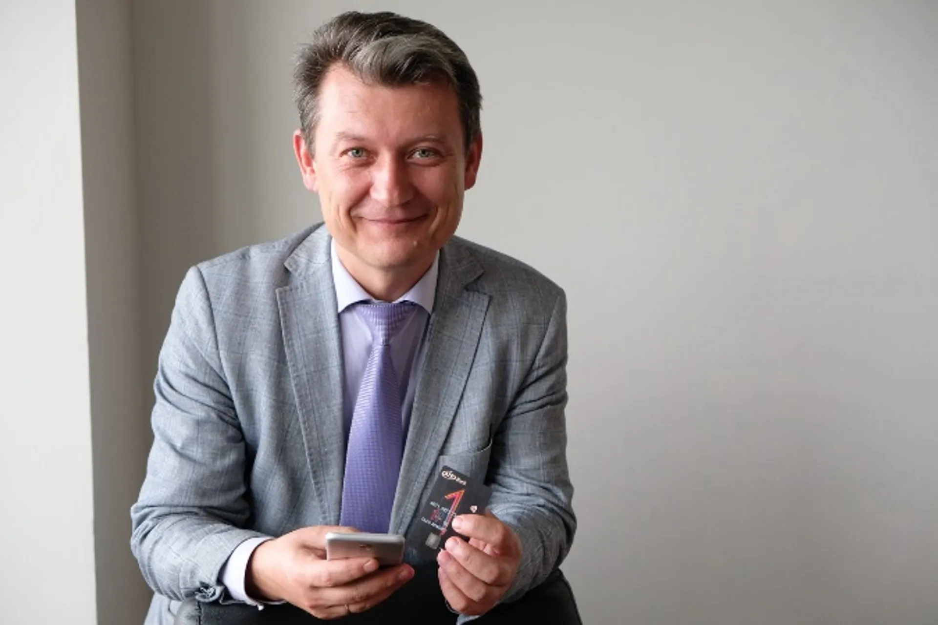 Капитал - Курс на бесконтакт: SMARTфон вместо кошелька