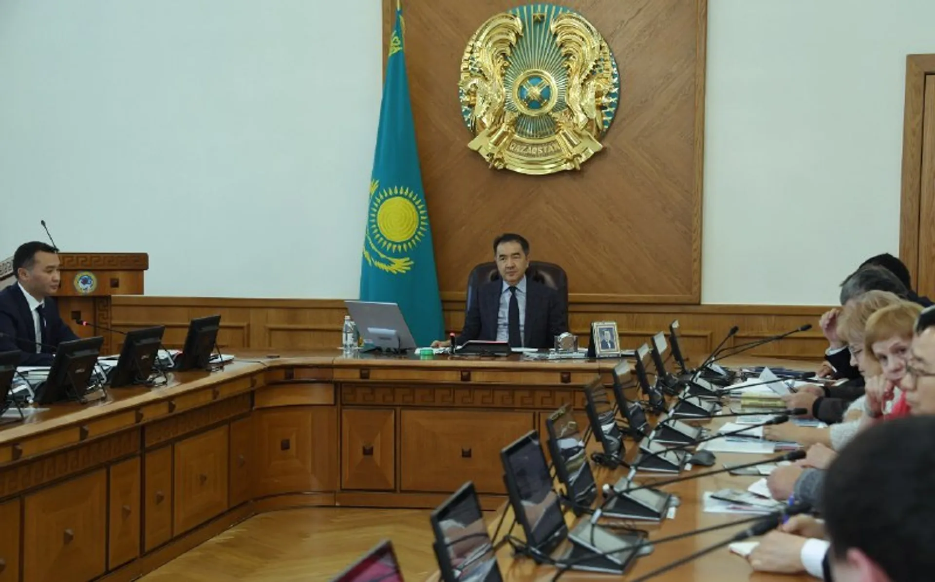 Капитал - Бакытжан Сагинтаев провел заседание регионального совета