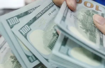 Госсектор увеличивает внешний долг быстрее, чем частный сектор