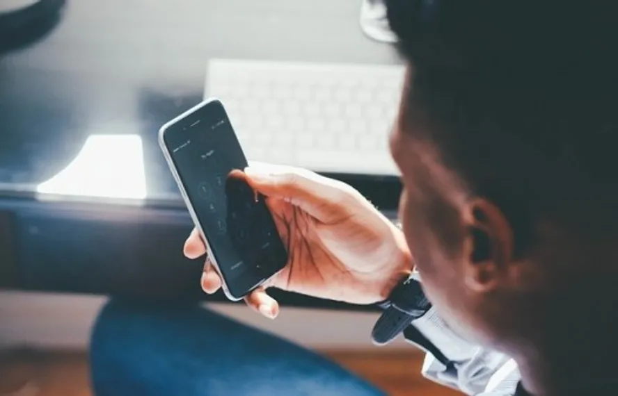 Капитал - Экс-сотрудник сотовой компании похитил 3 млн тенге у абонентов