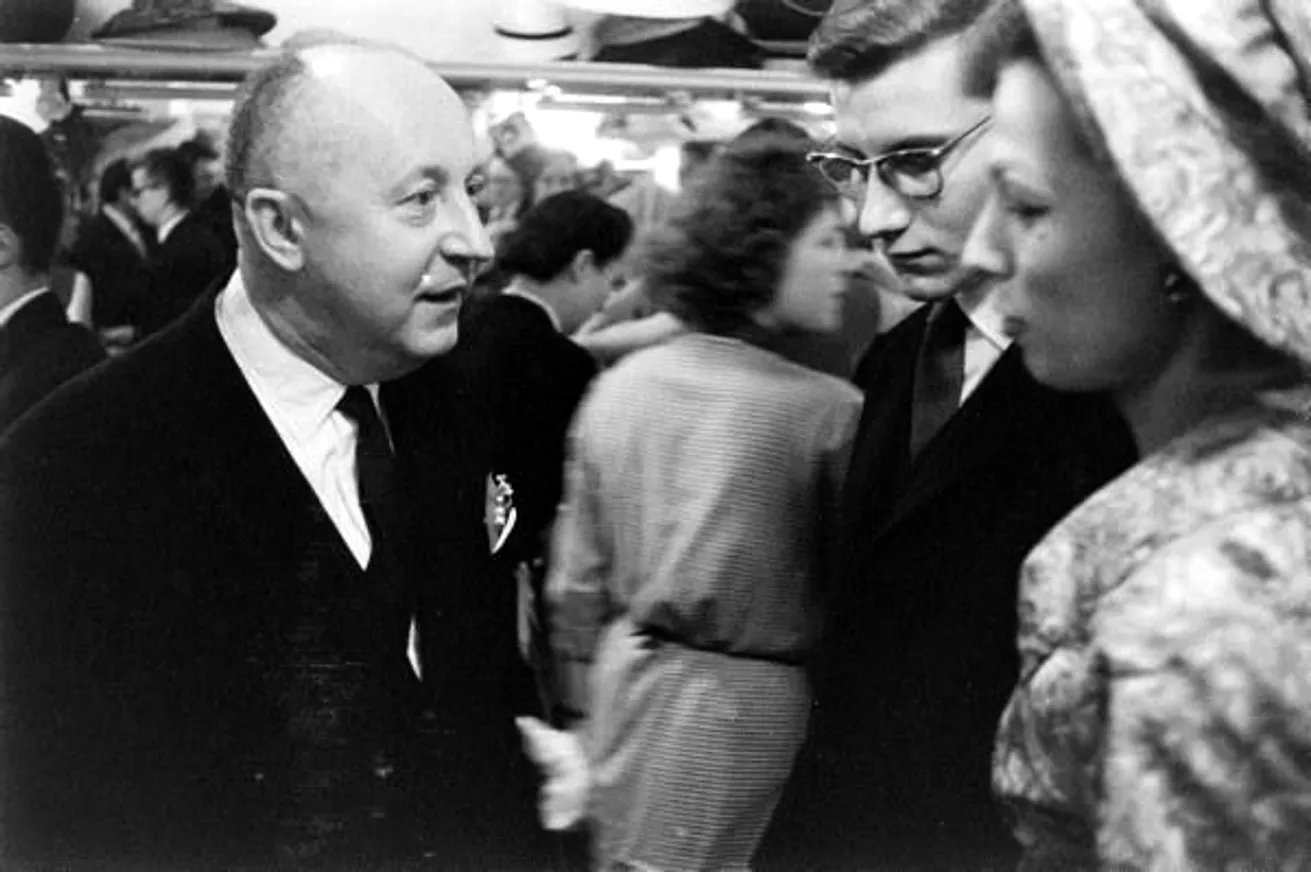 Первой же коллекцией Кристиан Диор громко заявил о себе - фото kapital.kz