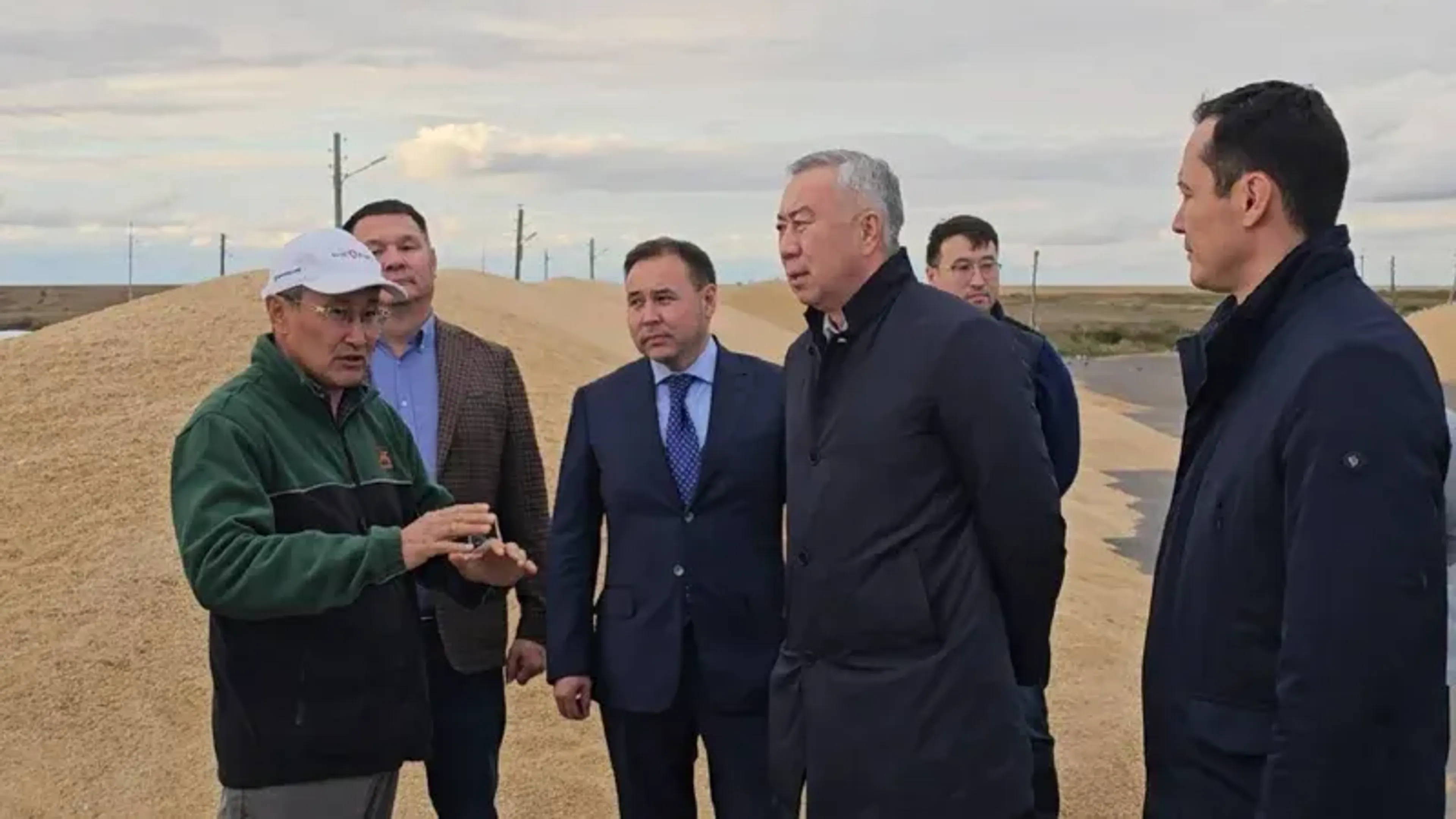 Фото: пресс-служба правительства 