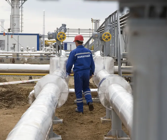 Капитал - Zhaikmunai L.P. переименован в Nostrum Oil & Gas LP