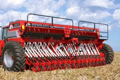 На 8,2 млрд тенге поступило заявок в КазАгроФинанс на закуп техники