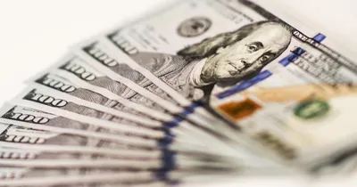 Аналитик: Доллар будет стремиться к 310 тенге