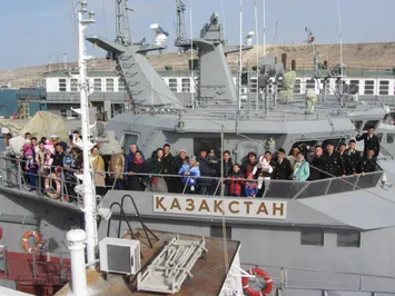 Военные моряки выполнили около 20 мероприятий боевой подготовки