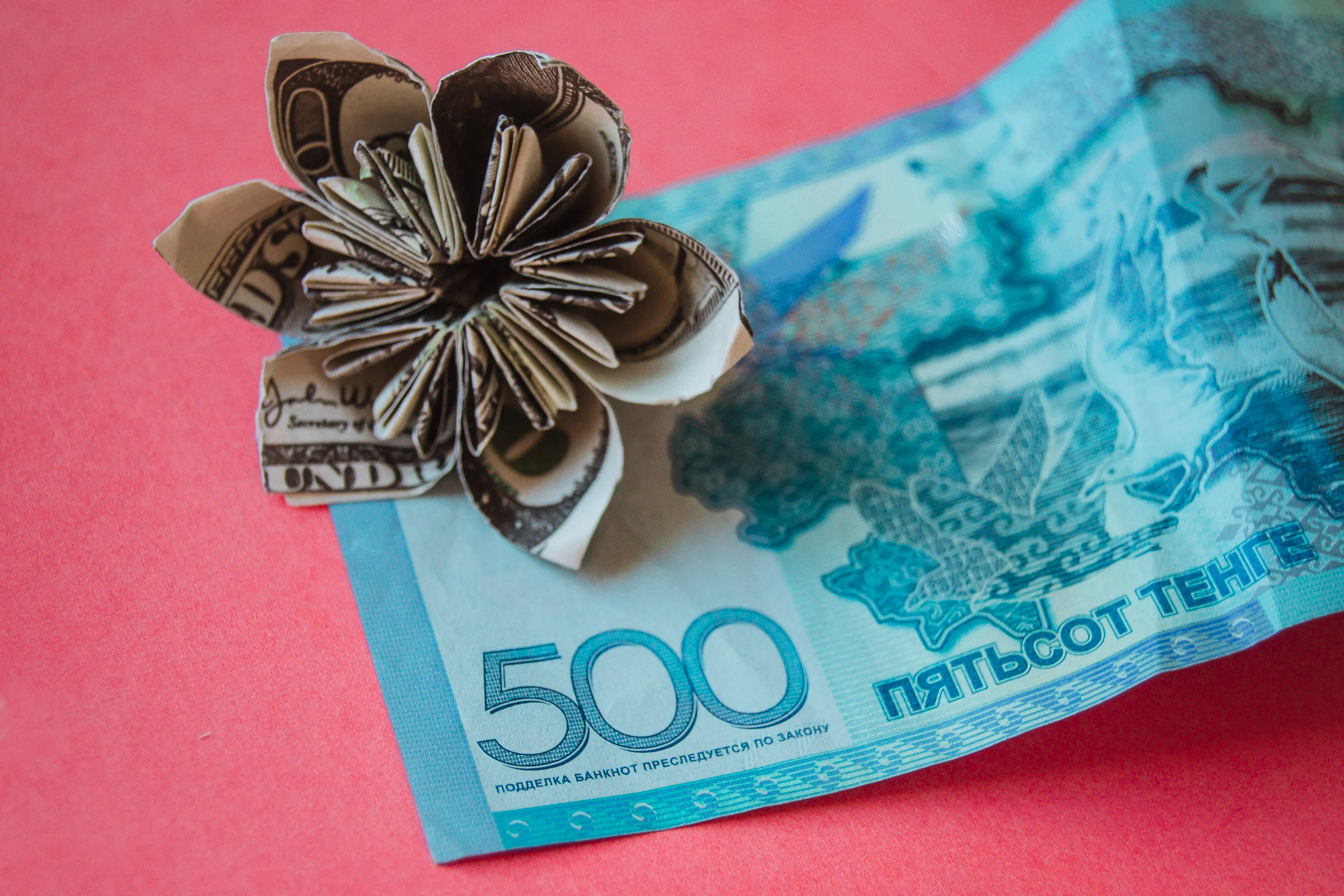 Капитал - За неделю нацвалюта сумела укрепиться на 5,5 тенге