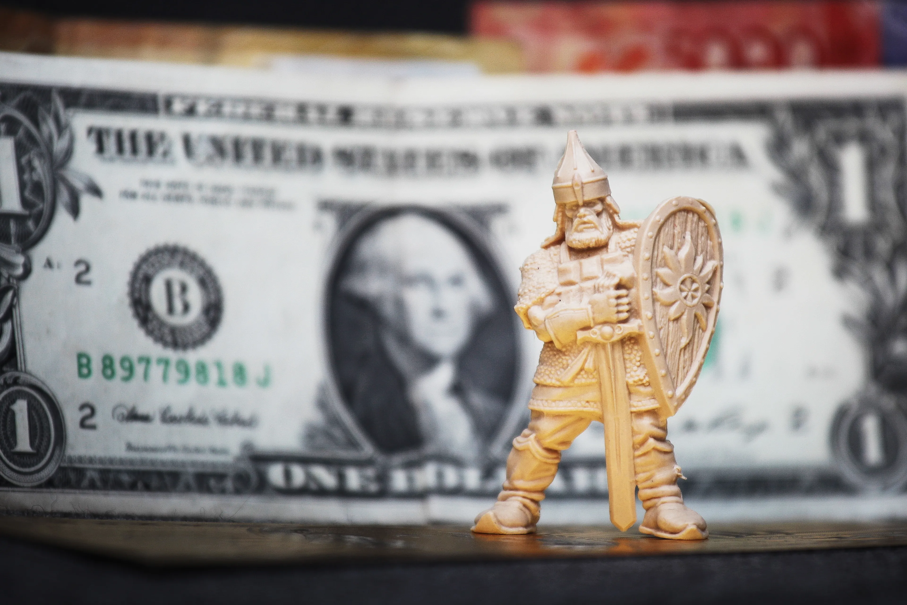 Капитал - Сможет ли Нацбанк загасить спекуляции на валютном рынке