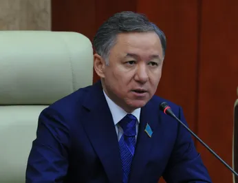 Обсуждение темы преемника президента РК неуместно