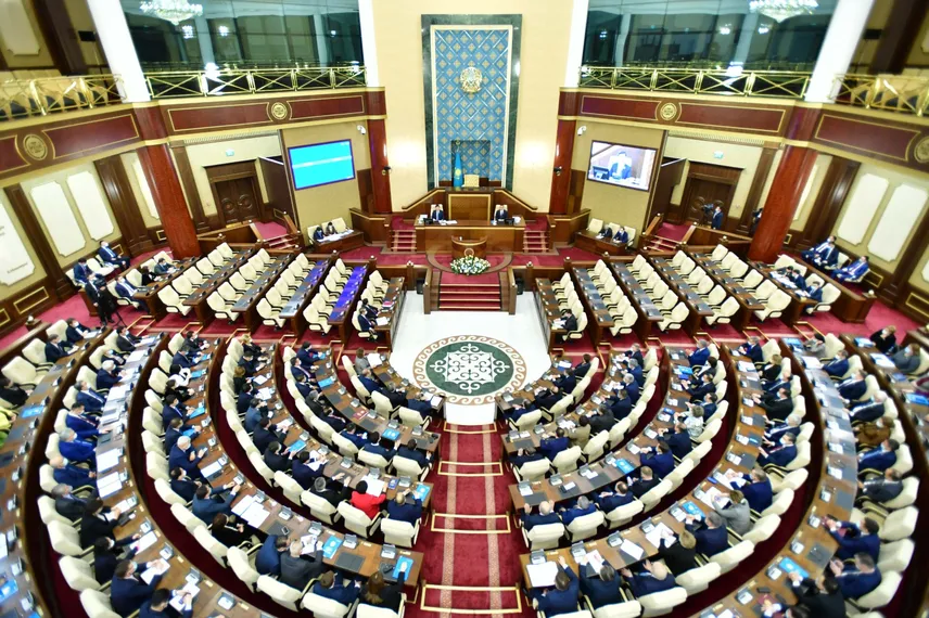 Капитал - Совместное заседание палат парламента пройдет 20 июня