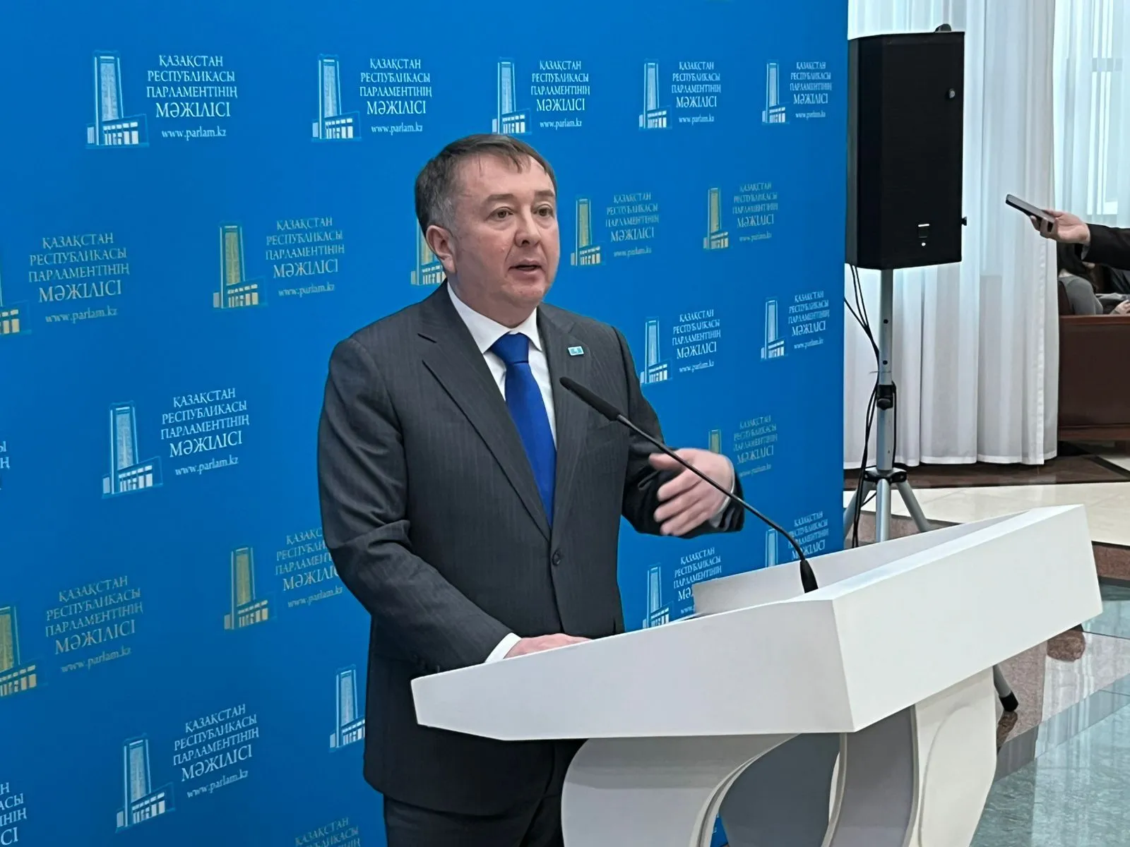 Вопрос о праздновании Дня Конституции Казахстана прокомментировал глава Минюста