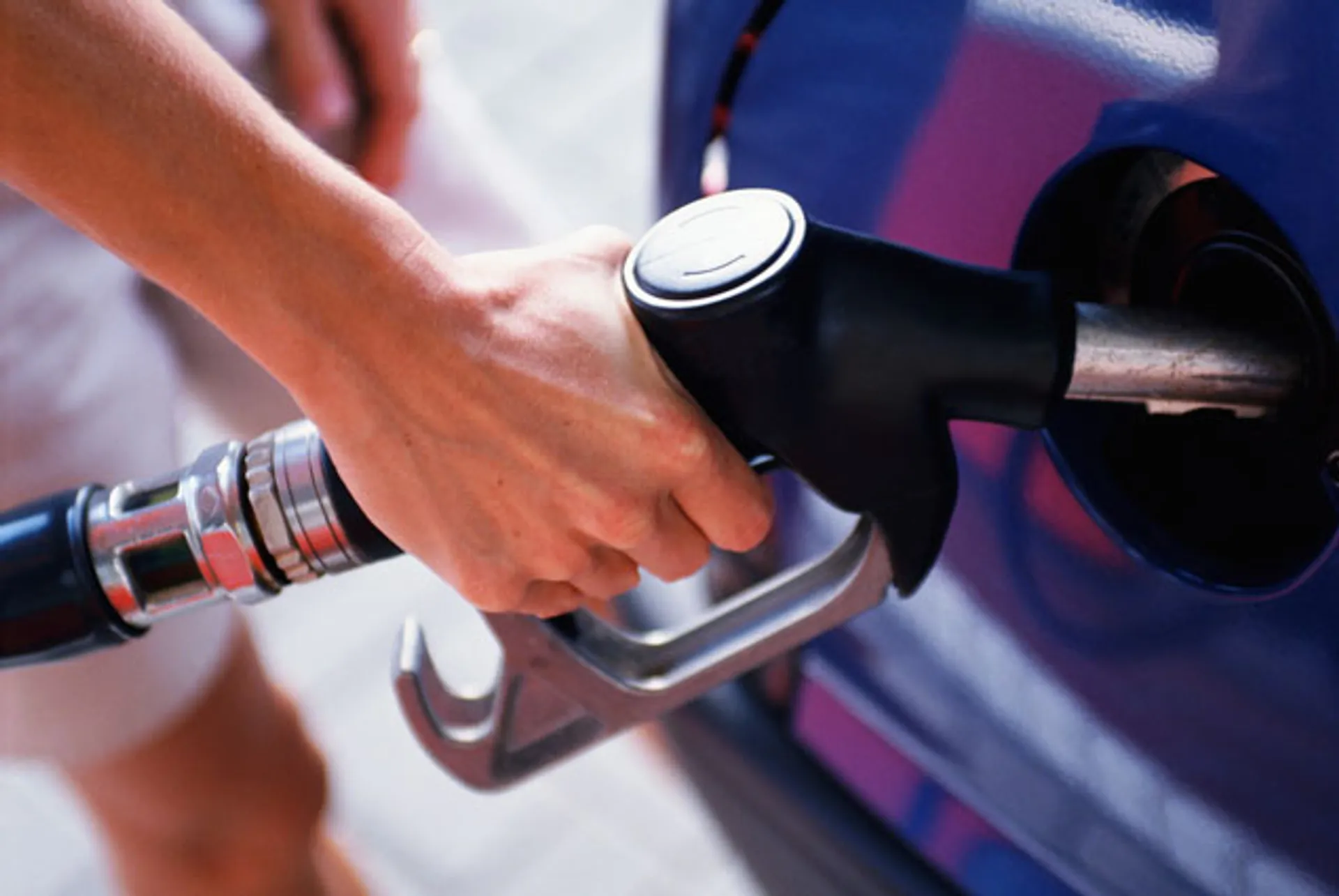 Капитал - До 15% могут подняться цены на бензин в России