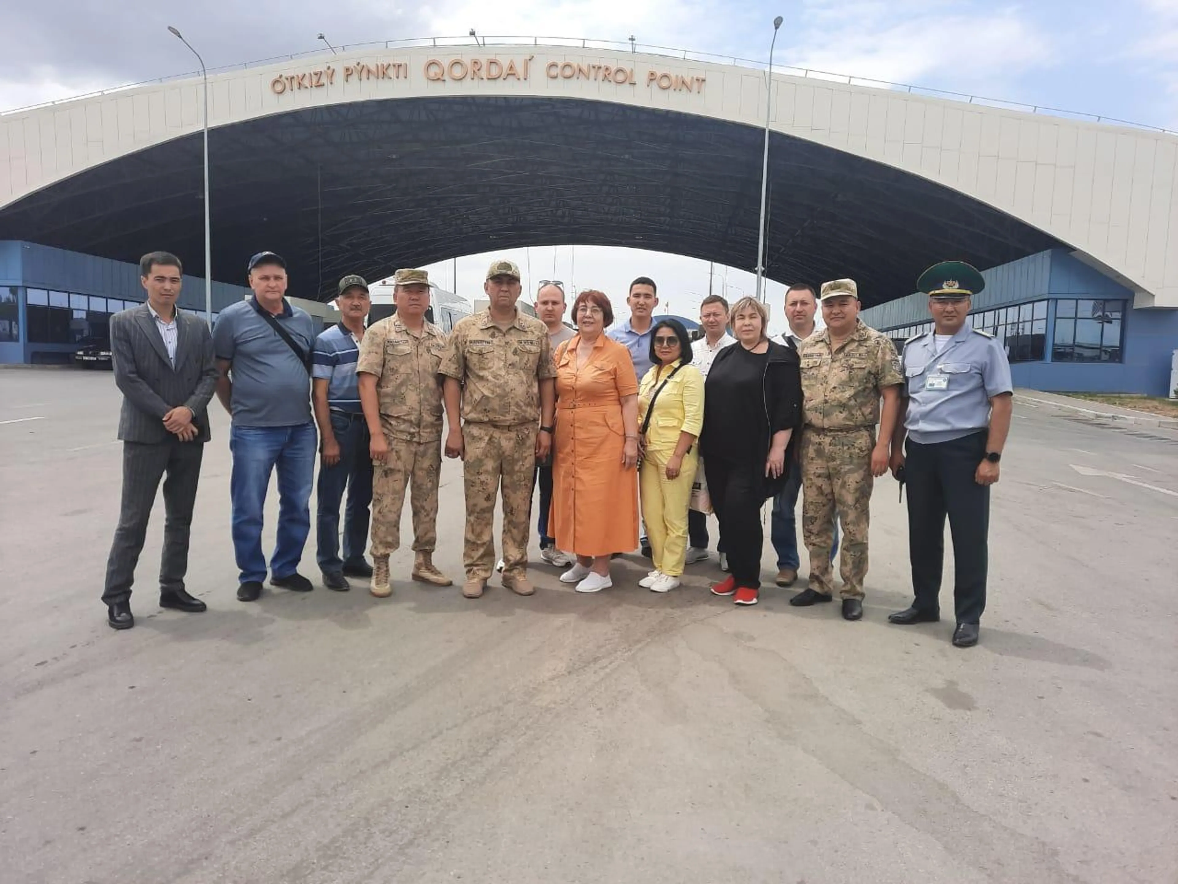 Капитал - Туристические автобусы будут пересекать границу на Кордае вне очереди