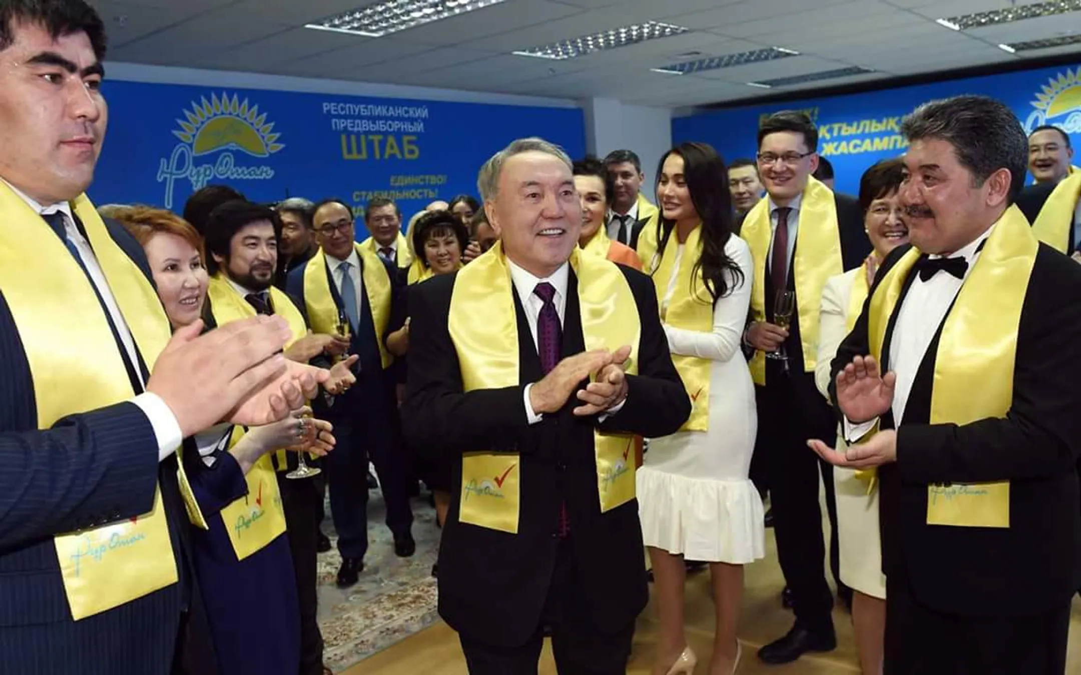 Президент поздравил однопартийцев с победой - Image Kapital.kz