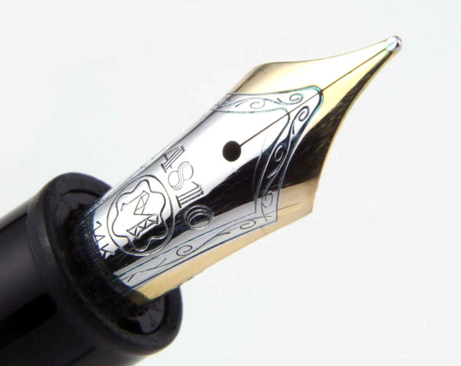 Капитал - Montblanc создал коллекцию статусных аксессуаров