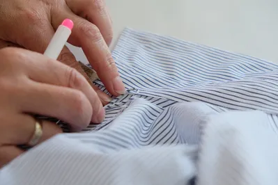 Нурсултан Назарбаев назвал «позором» импорт одежды