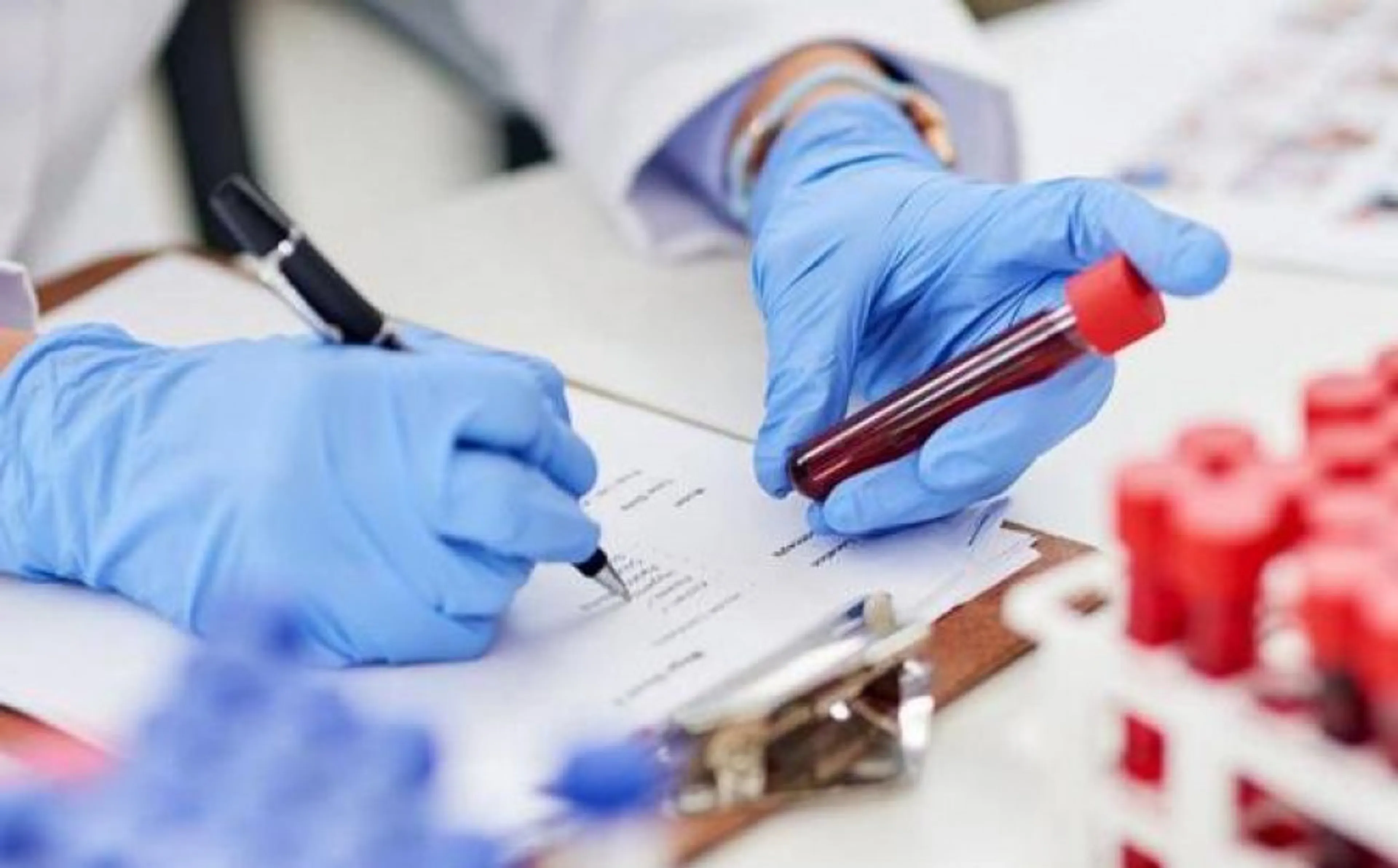 Капитал - Больничных коек в столице может не хватить из-за роста заболеваемости