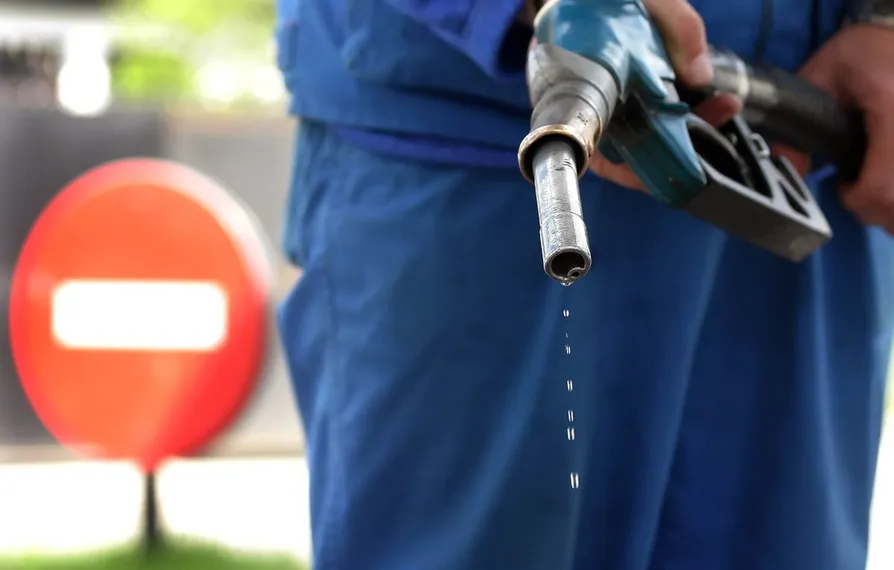 Капитал - С карагандинских автозаправок исчезло дизельное топливо