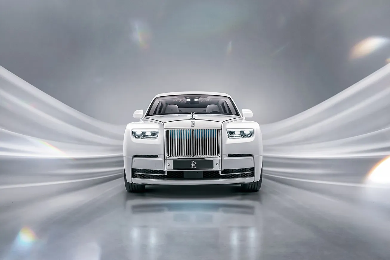 Новый Range Rover Sport и обновленный Rolls-Royce Phantom - фото kapital.kz