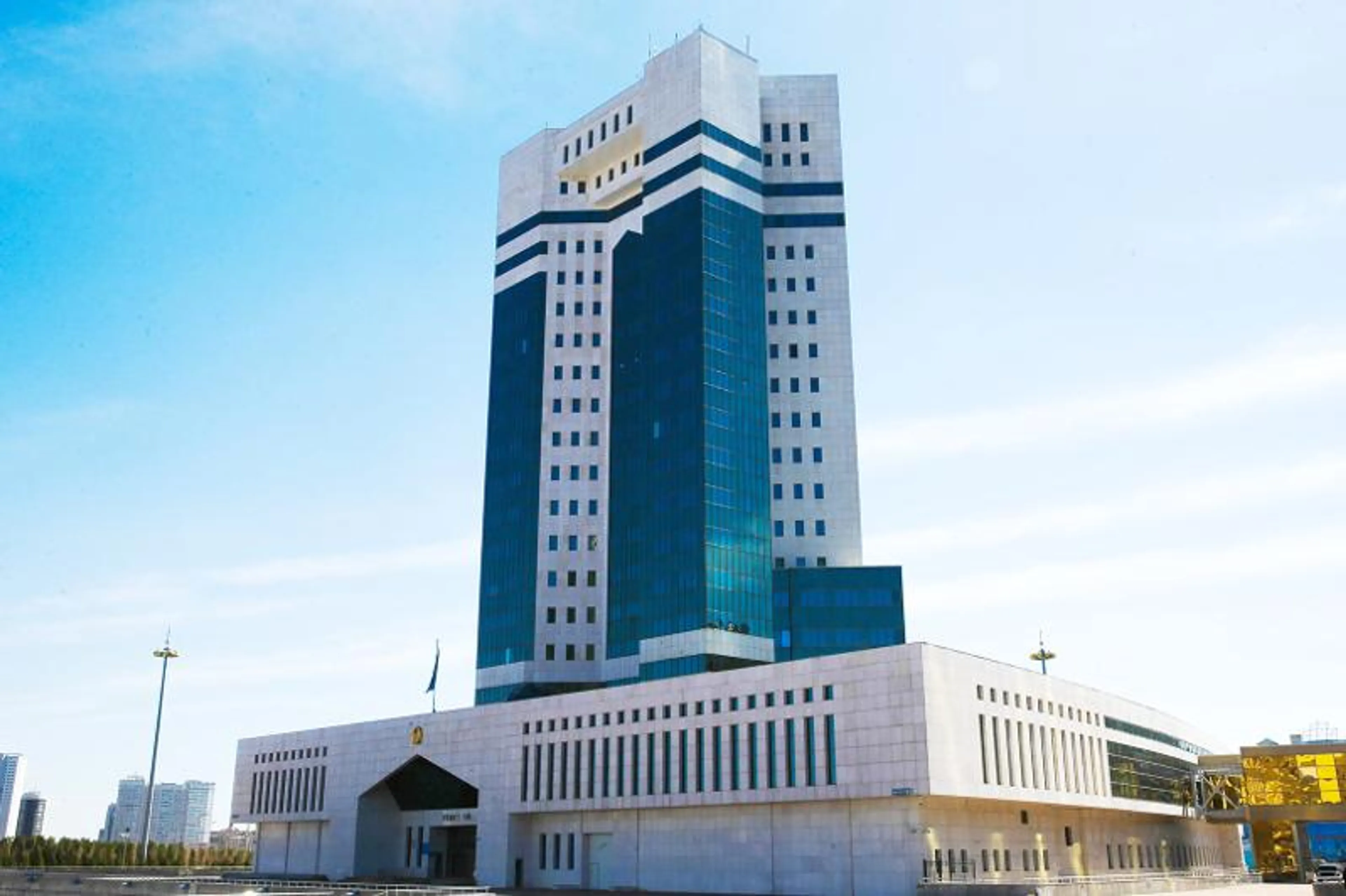 Капитал - Казахстан эвакуировал своих граждан из Уханя