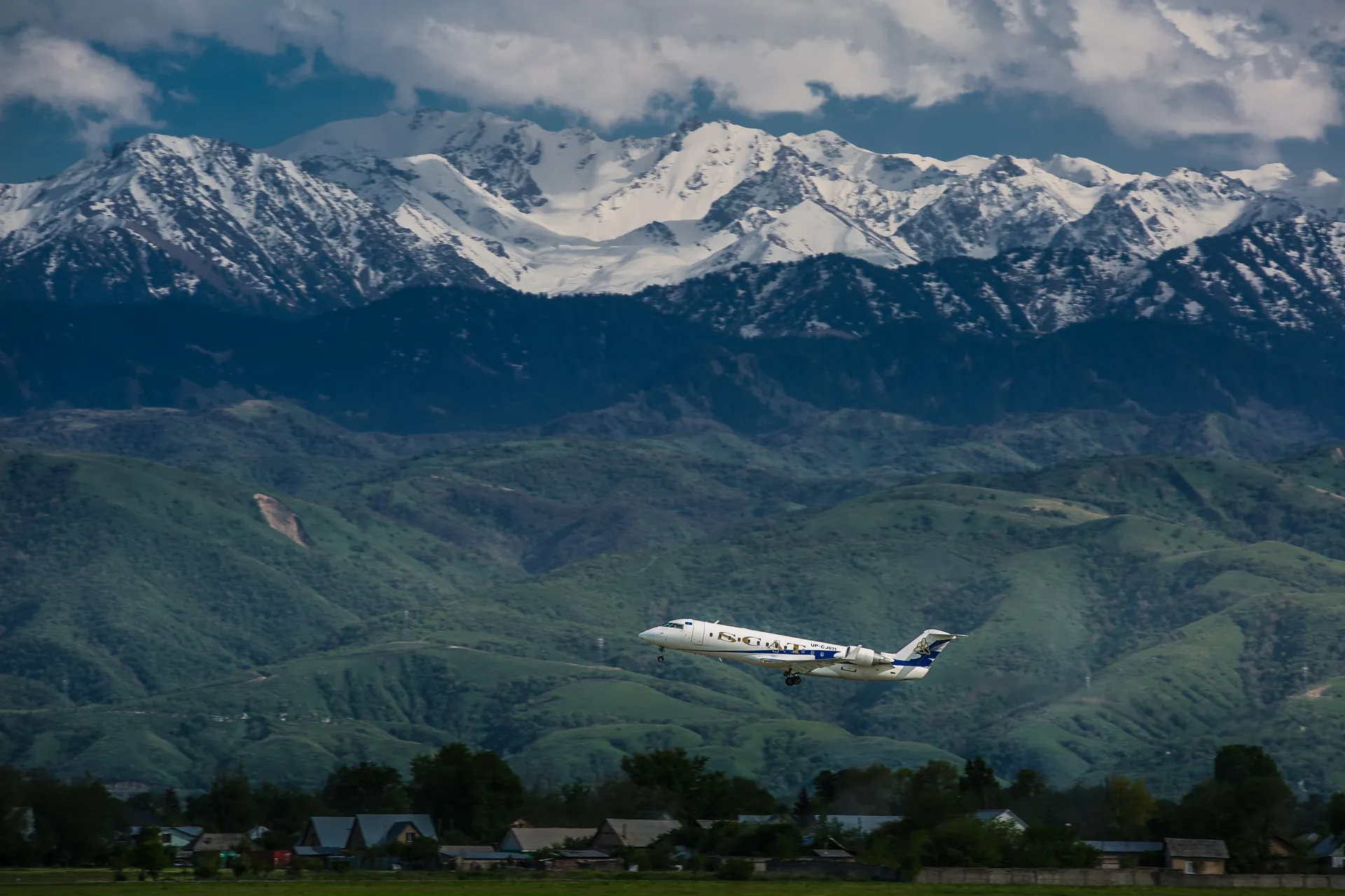 Капитал - Авиакомпания SCAT снизила тарифы на социально значимые рейсы