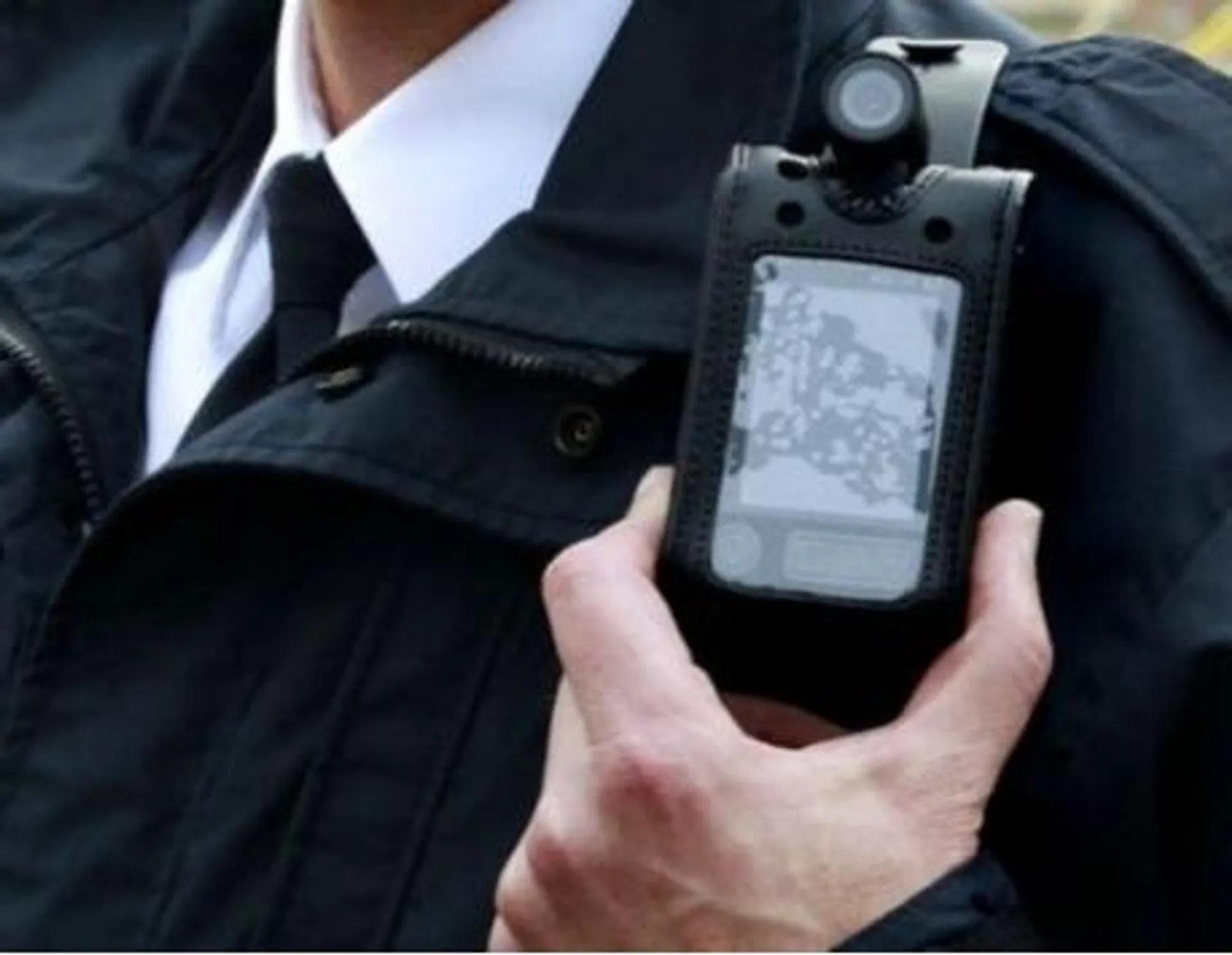 Капитал - Полицейским ВКО выдали нагрудные камеры