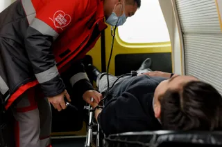 Капитал - Home Credit Bank закупил зимнюю униформу для службы скорой помощи Алматы