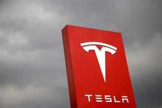 Капитал - Tesla построит в Шанхае «суперзавод» для производства сверхъемких аккумуляторов