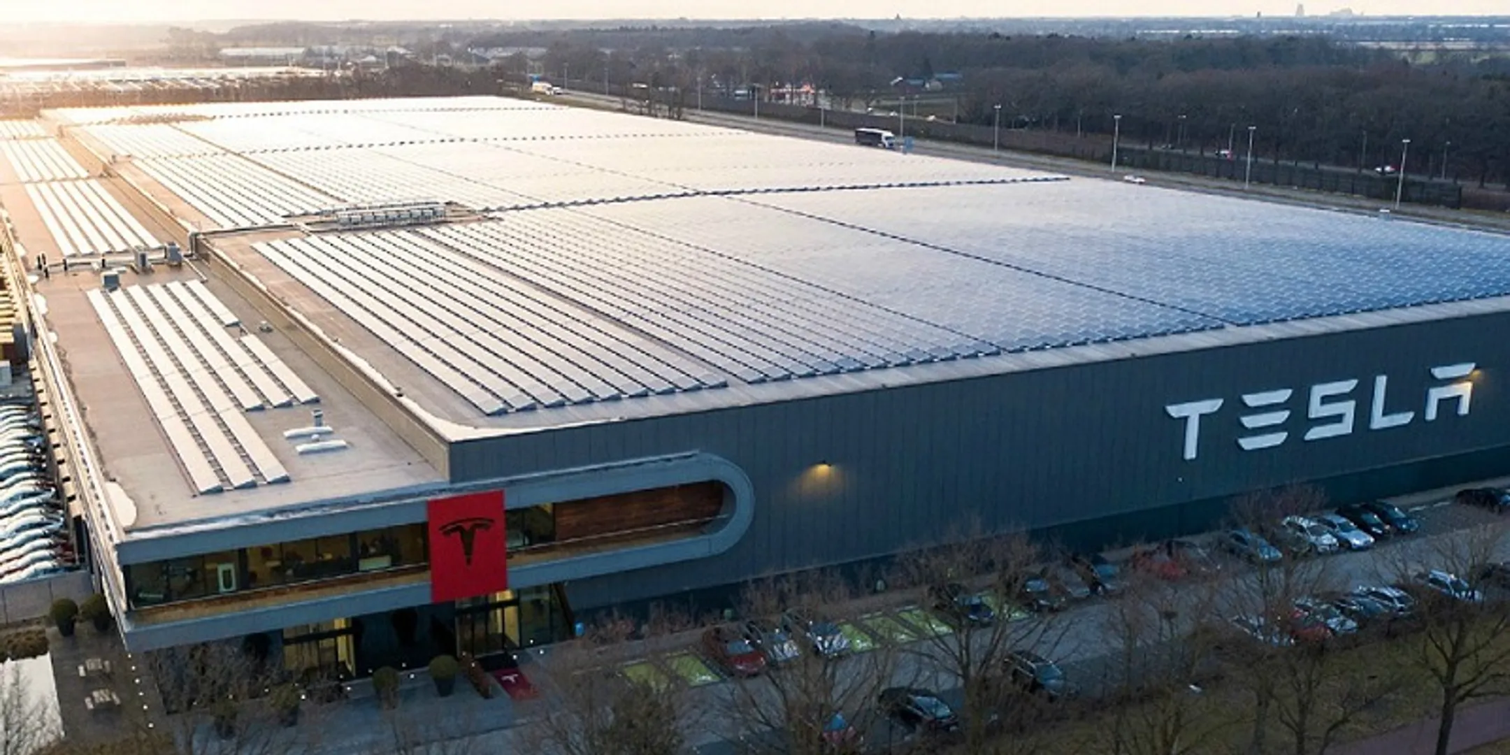 Гигафабрика Tesla