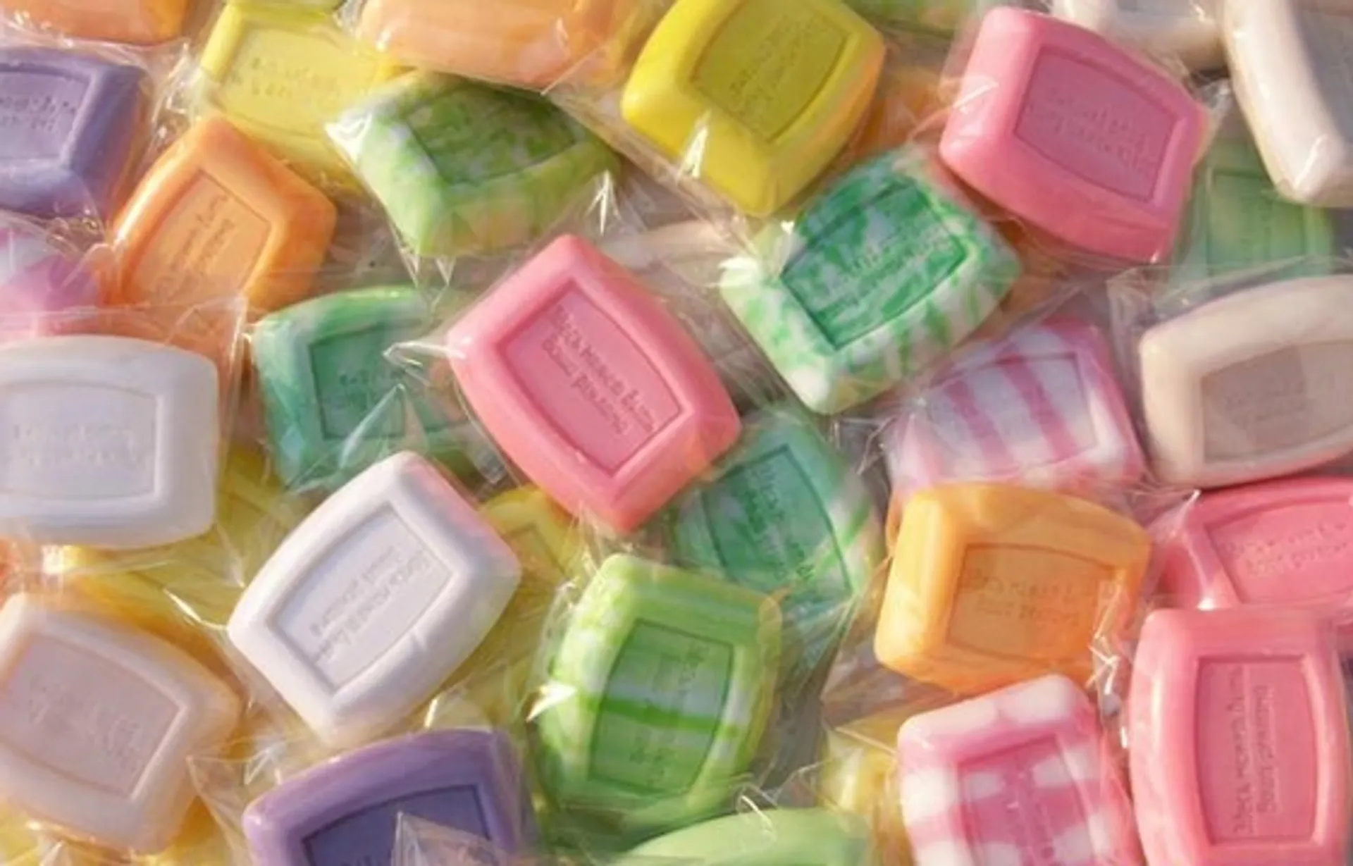 Капитал - Казахстанские компании обеспечивают всего 5% спроса на парфюмерию