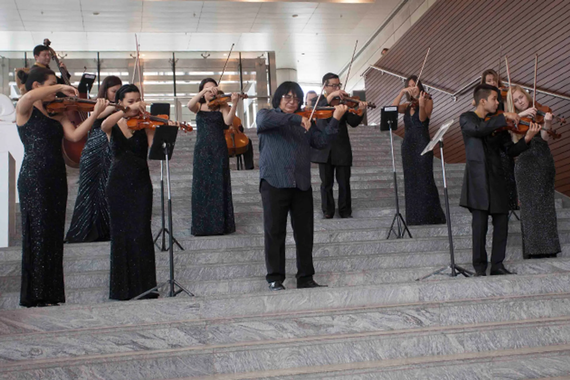 Капитал - Что общего между банкиром и скрипачом?