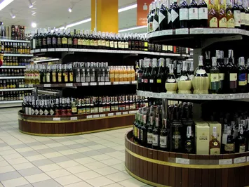 Казахстан отказывается от крепкого алкоголя