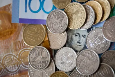 Средневзвешенный курс на вечерней сессии – 255,38 тенге за $1