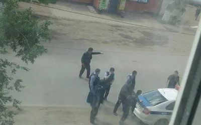 Подозреваемые в терроризме открыли огонь по силовикам