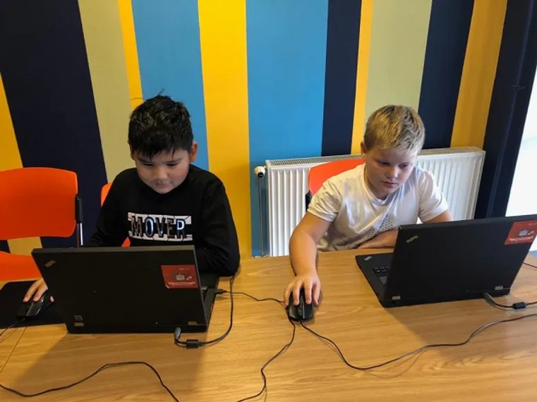 Капитал - Можно ли за гаджетами проводить время с пользой?